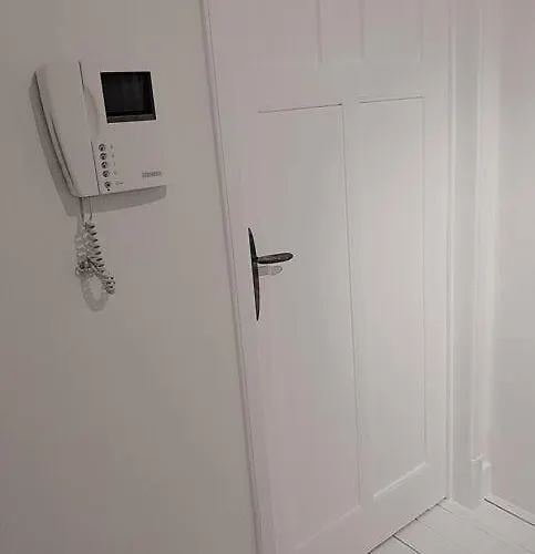 Libertypenthouseghent - Monthly - Miljoenenkwartier * ヘント